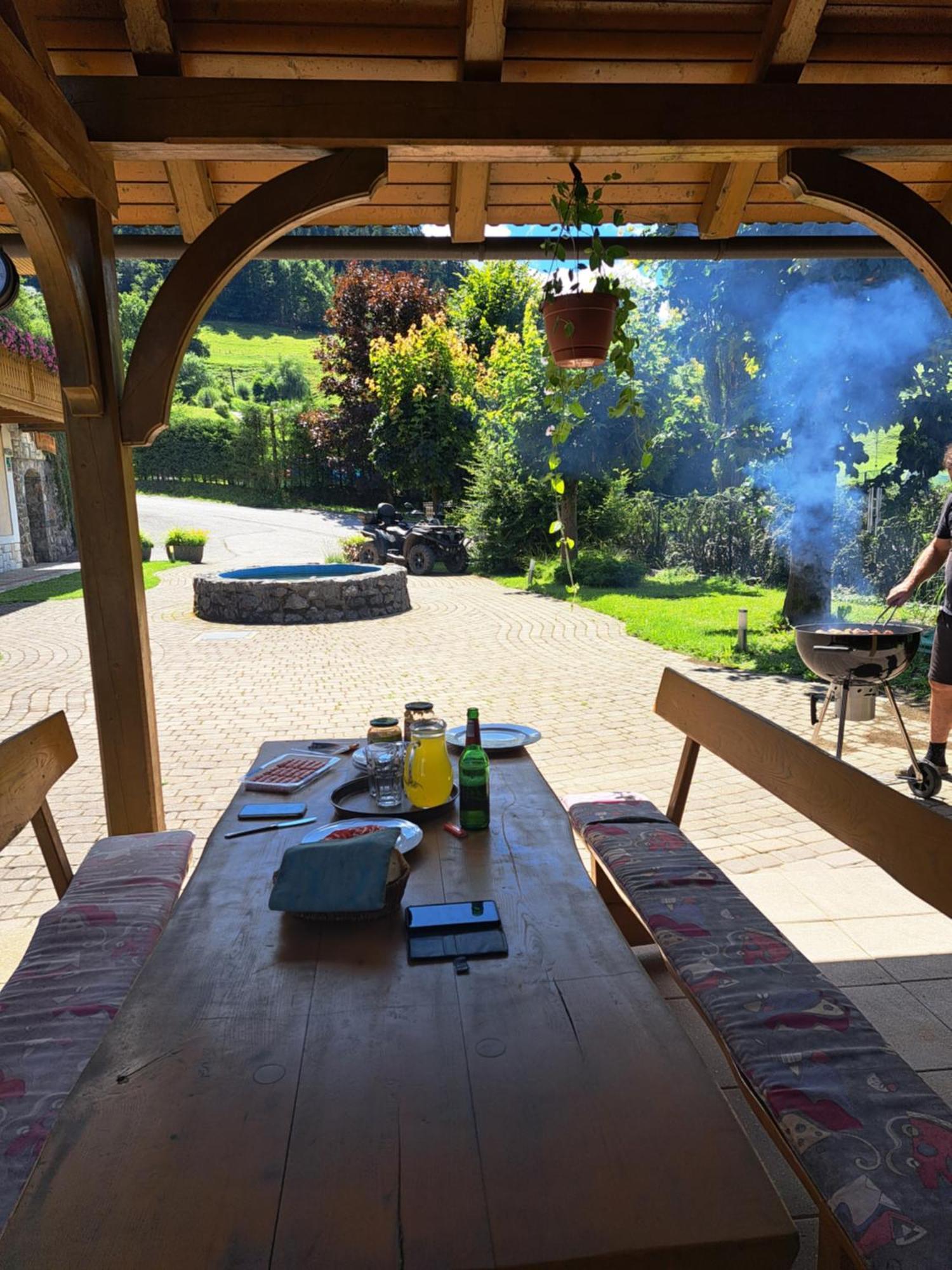 Guest House Kveder Škofja Loka エクステリア 写真