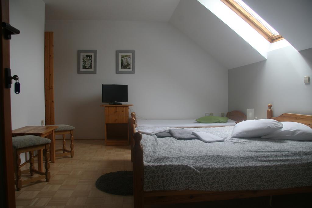 Guest House Kveder Škofja Loka 部屋 写真