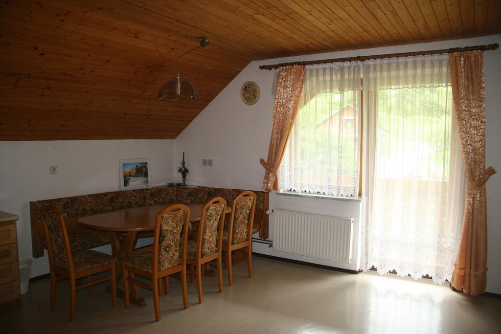 Guest House Kveder Škofja Loka 部屋 写真