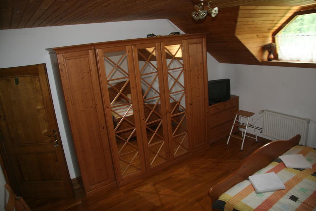 Guest House Kveder Škofja Loka 部屋 写真