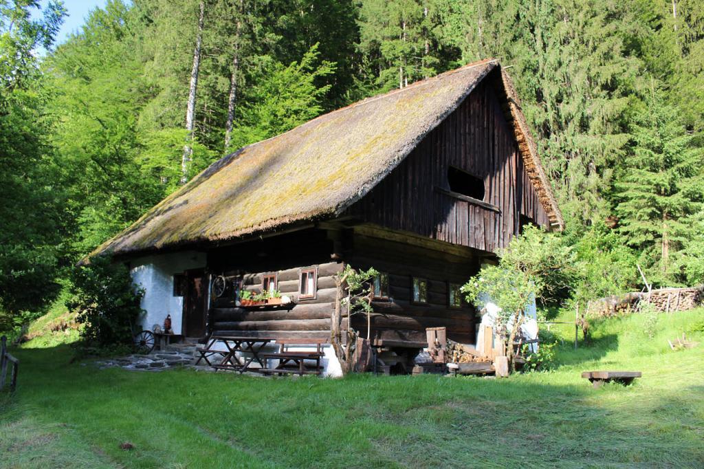 Guest House Kveder Škofja Loka エクステリア 写真